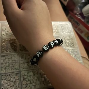 Taylor Swift Reputation Friendship Bracelet